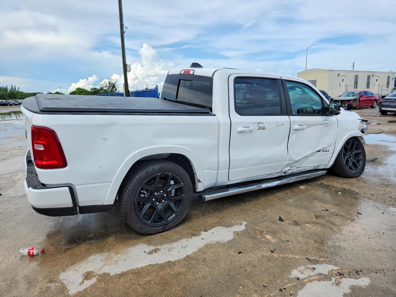 2026 RAM 1500 LARAMIE — снимка 3