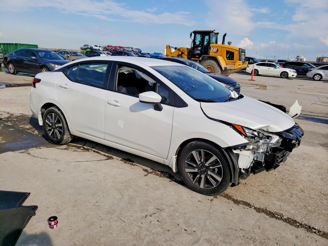 2025 NISSAN VERSA SV — photo 4