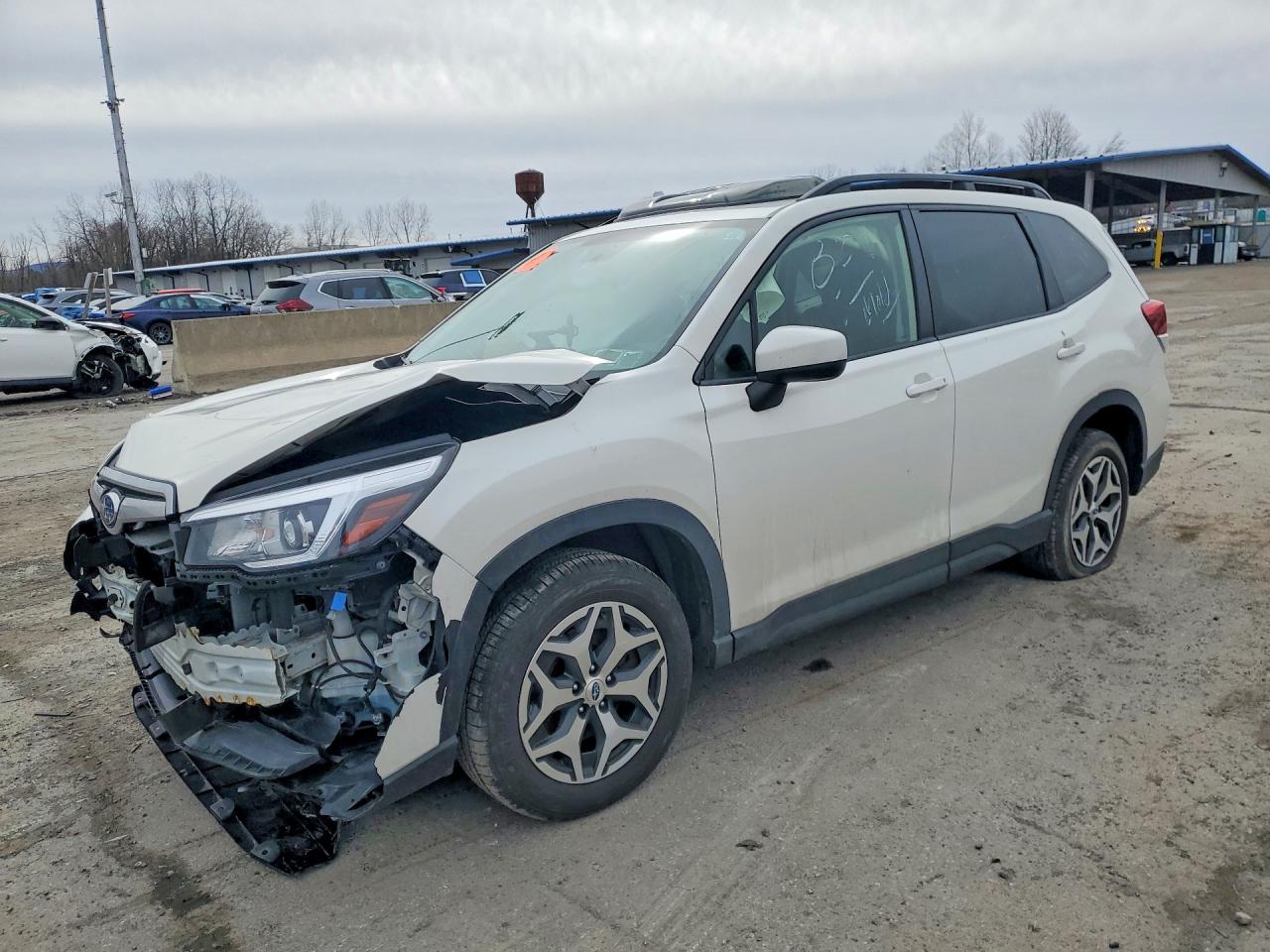 2019 SUBARU FORESTER PREMIUM