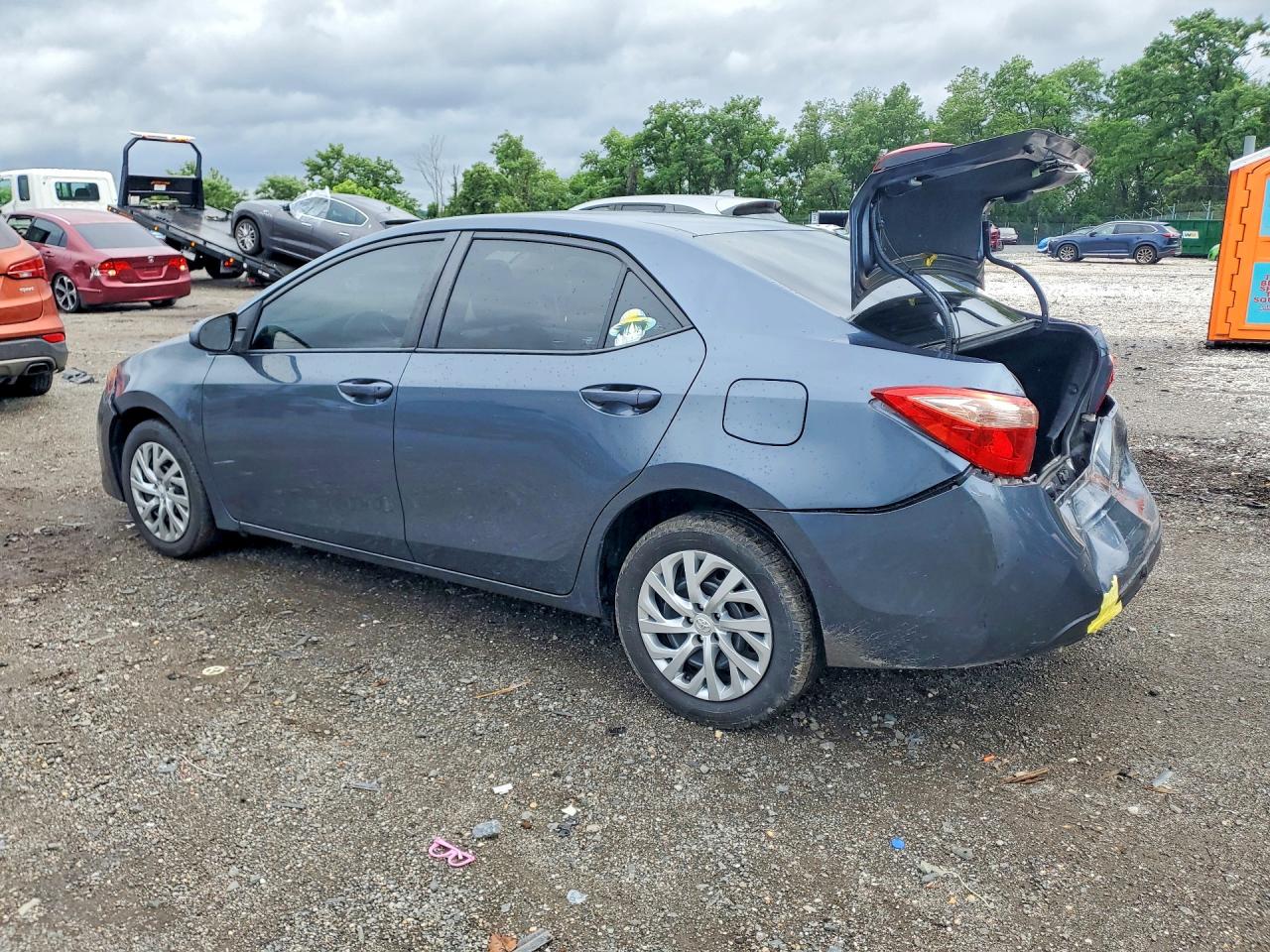 2018 TOYOTA COROLLA LE — снимка 2