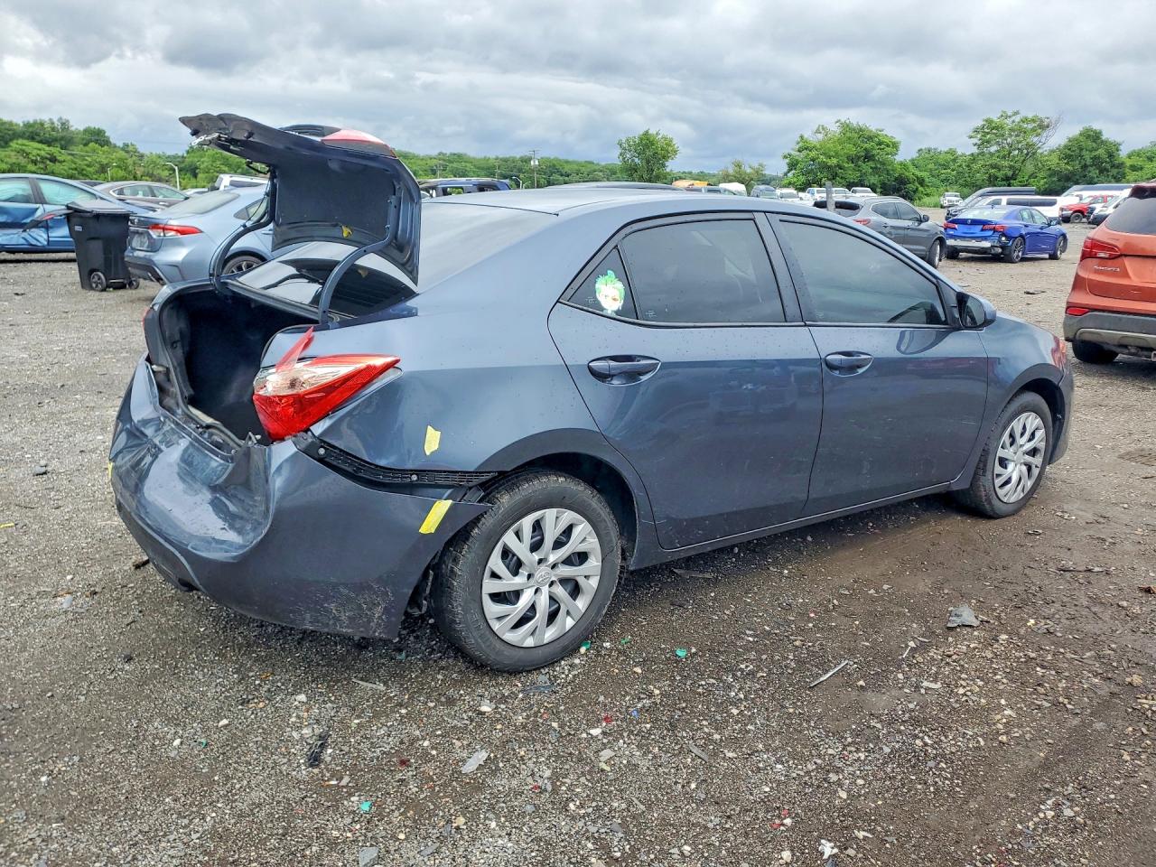 2018 TOYOTA COROLLA LE — снимка 3