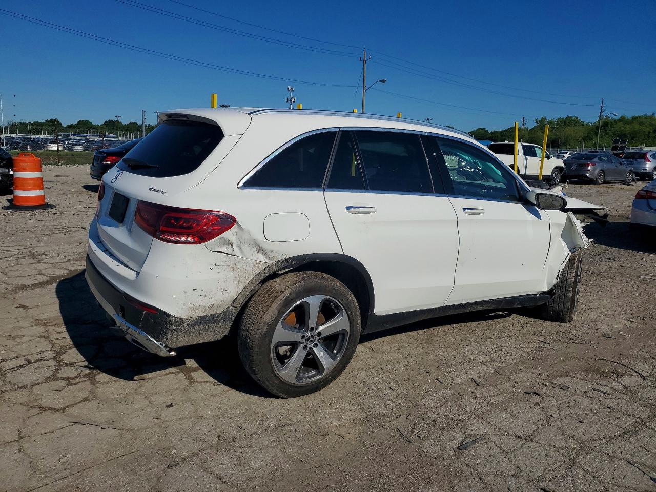 2022 MERCEDES-BENZ GLC 300 4MATIC — снимка 3