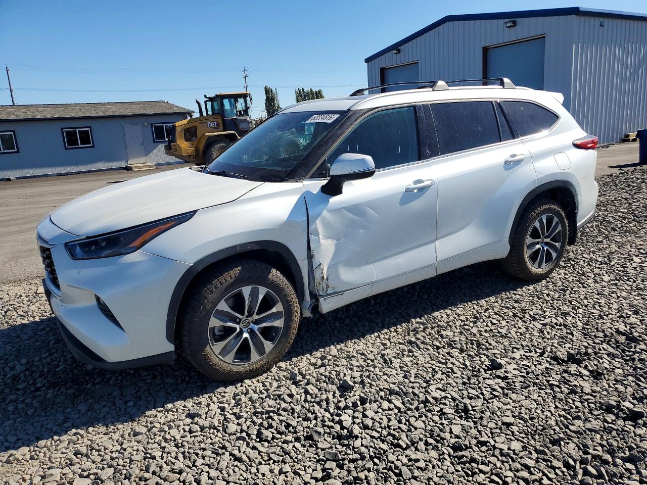 2022 TOYOTA HIGHLANDER XLE