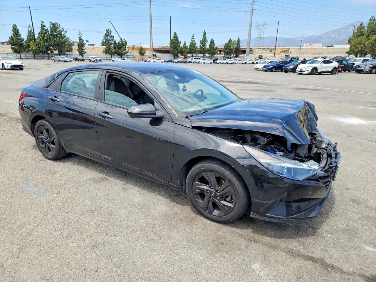 2021 HYUNDAI ELANTRA SE — снимка 4