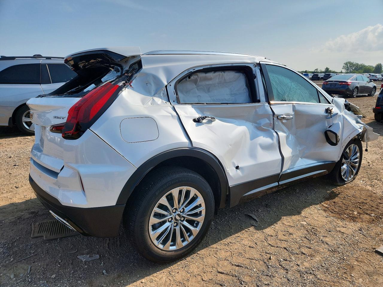 2024 CADILLAC XT4 PREMIUM LUXURY — снимка 3