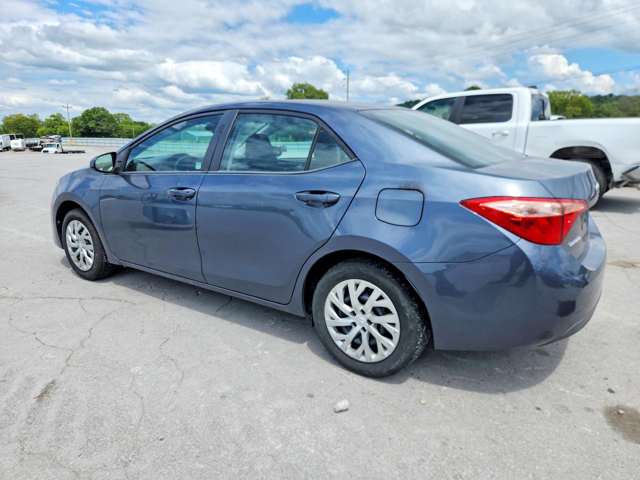 2017 TOYOTA COROLLA LE — снимка 2