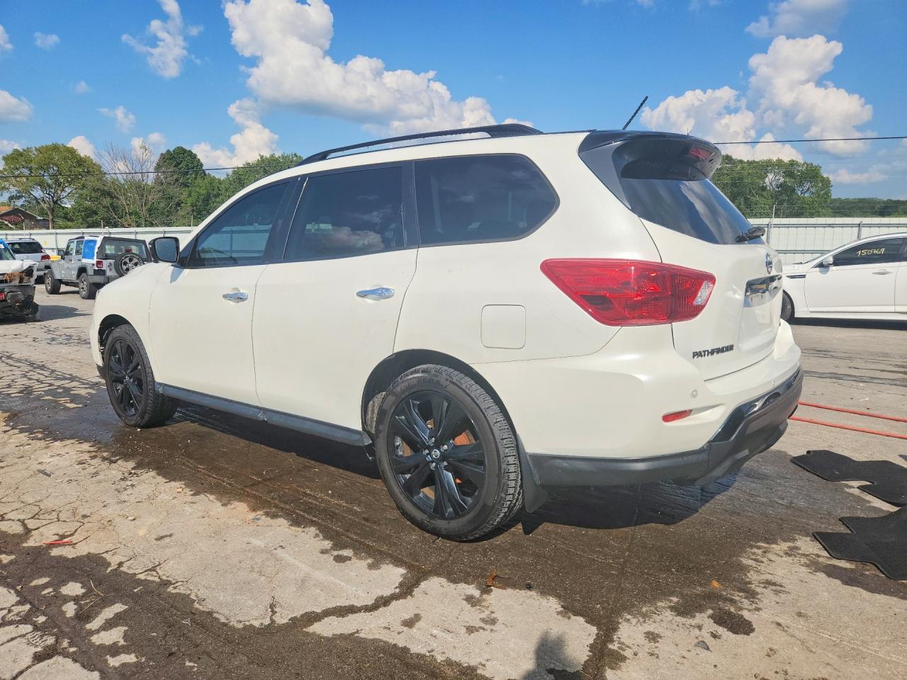2018 NISSAN PATHFINDER SL — снимка 2