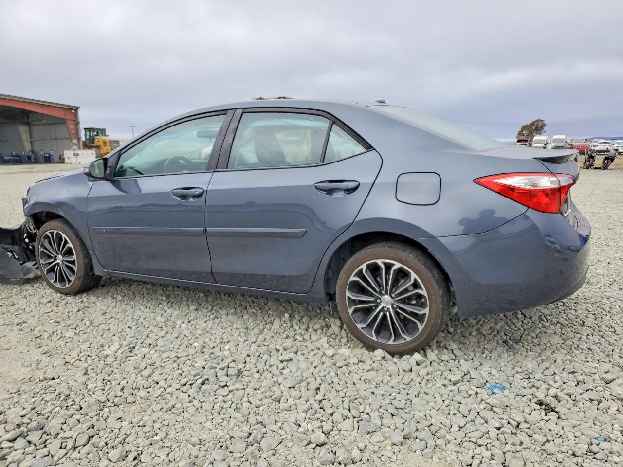 2015 TOYOTA COROLLA S PLUS — снимка 2