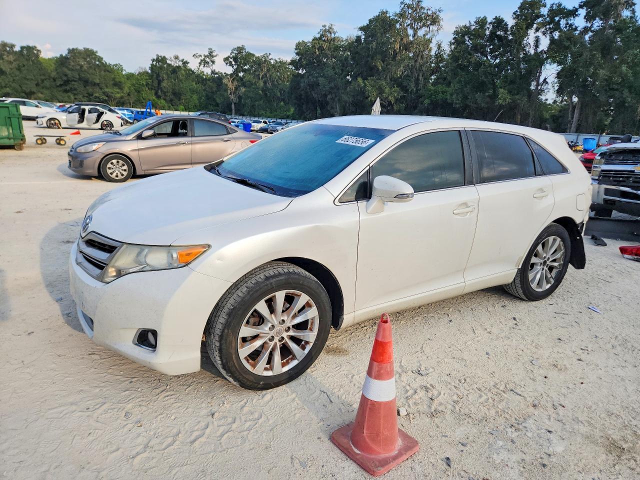 2015 TOYOTA VENZA LE