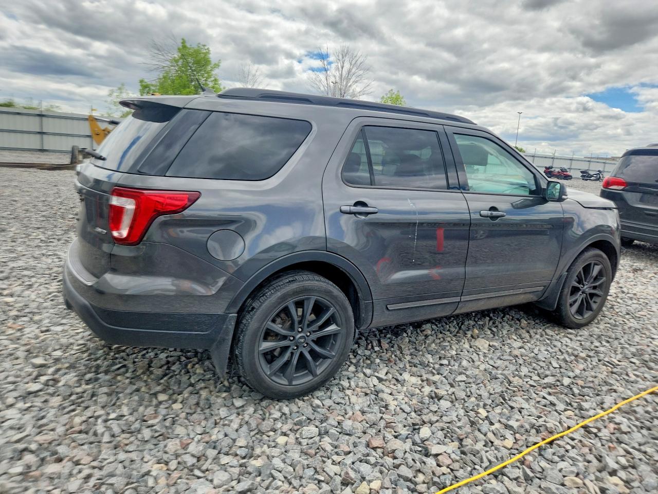 2019 FORD EXPLORER XLT — снимка 3
