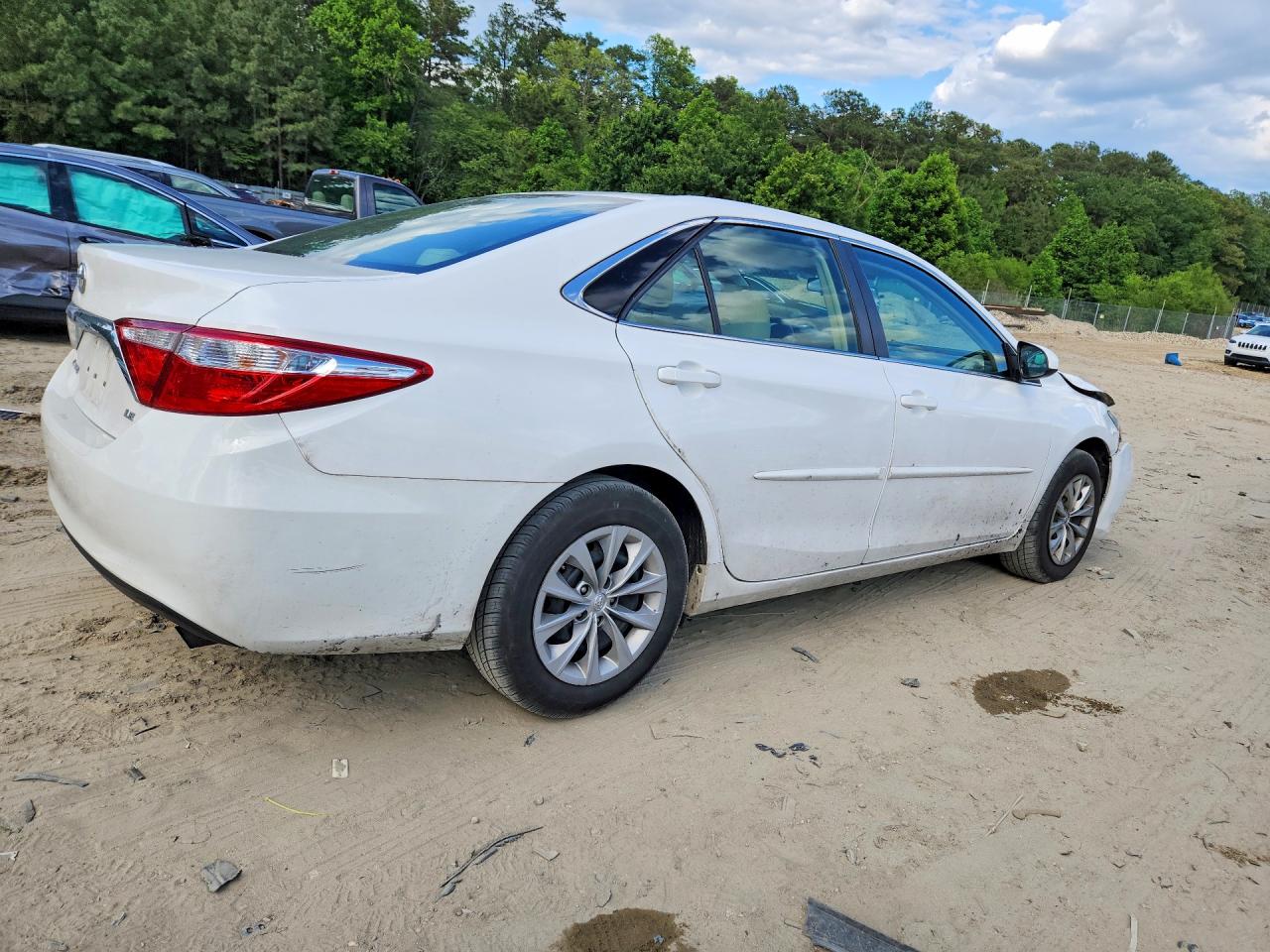 2017 TOYOTA CAMRY LE — снимка 3