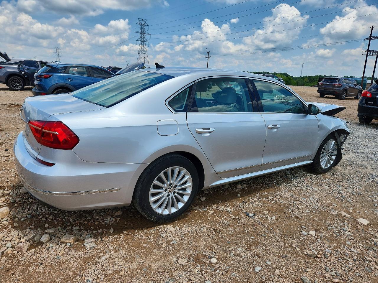 2016 VOLKSWAGEN PASSAT SE — снимка 3