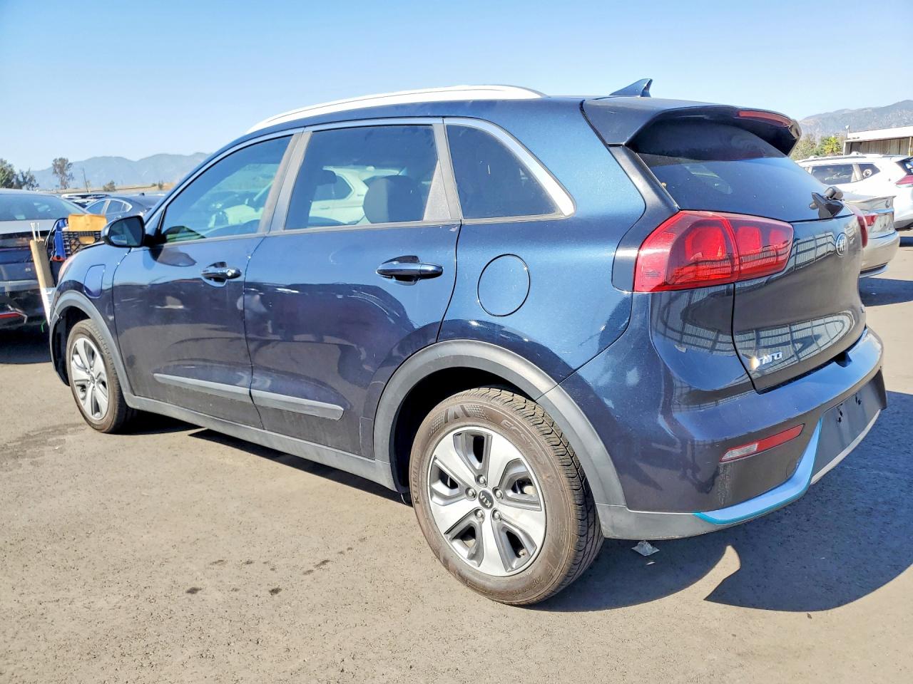 2019 KIA NIRO PLUG-IN HYBRID LX — снимка 2