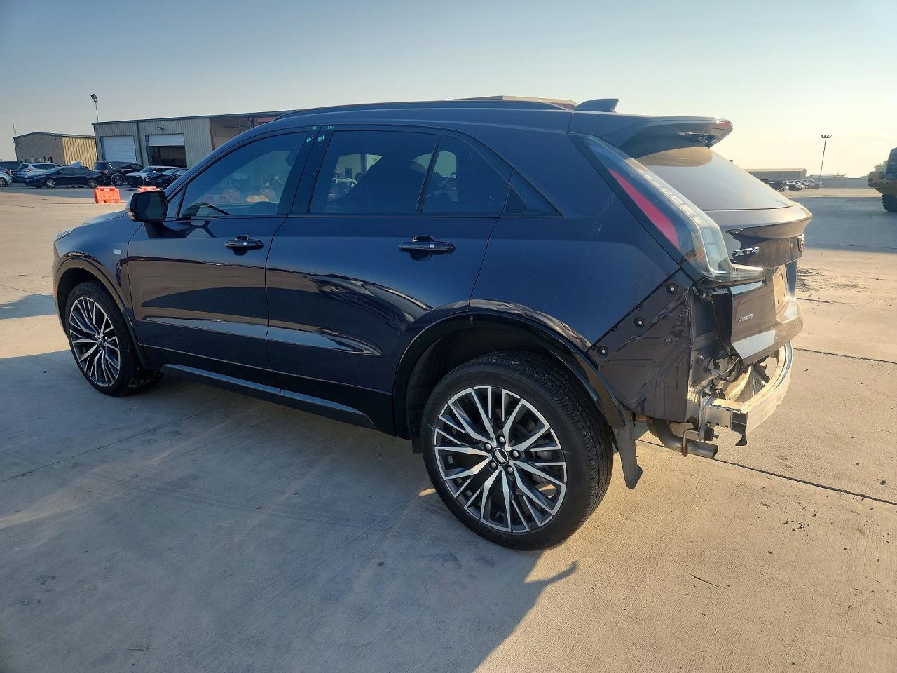 2024 CADILLAC XT4 SPORT — снимка 2
