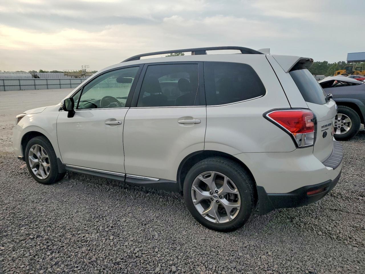 2017 SUBARU FORESTER 2.5I TOURING — снимка 2