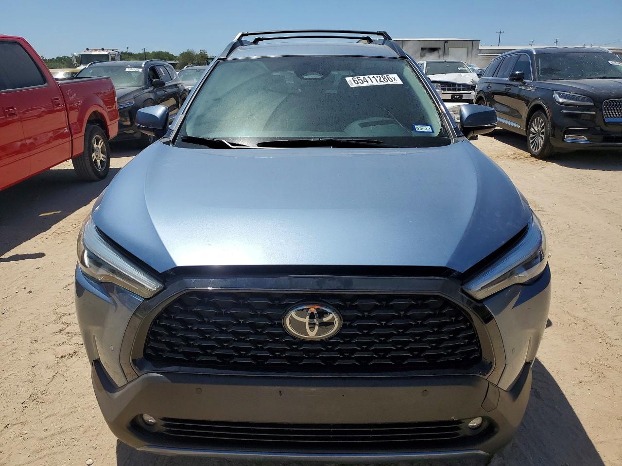 2024 TOYOTA COROLLA CROSS XLE — снимка 5