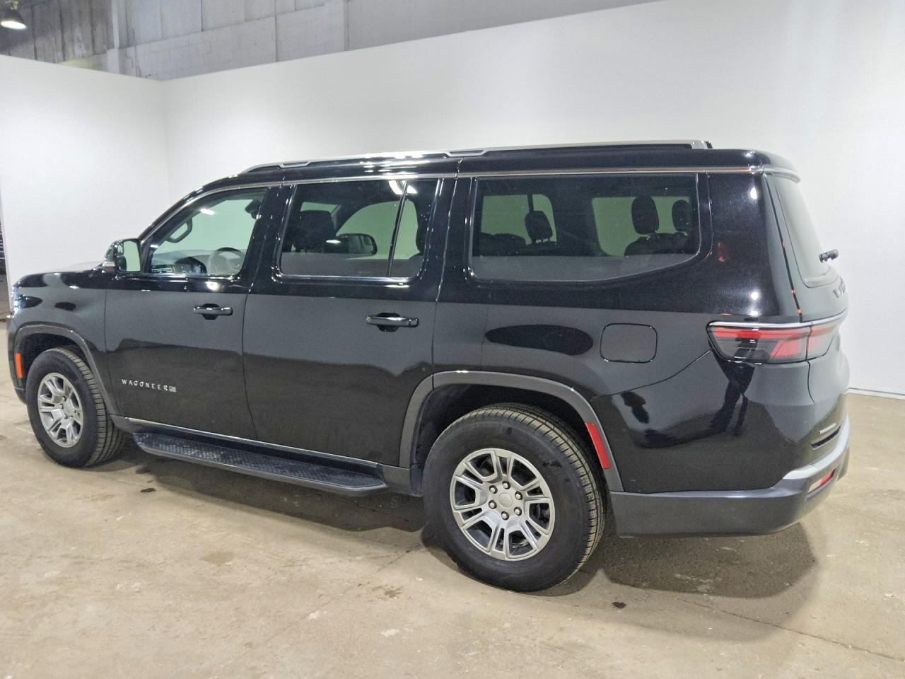2022 JEEP WAGONEER SERIES I — снимка 2