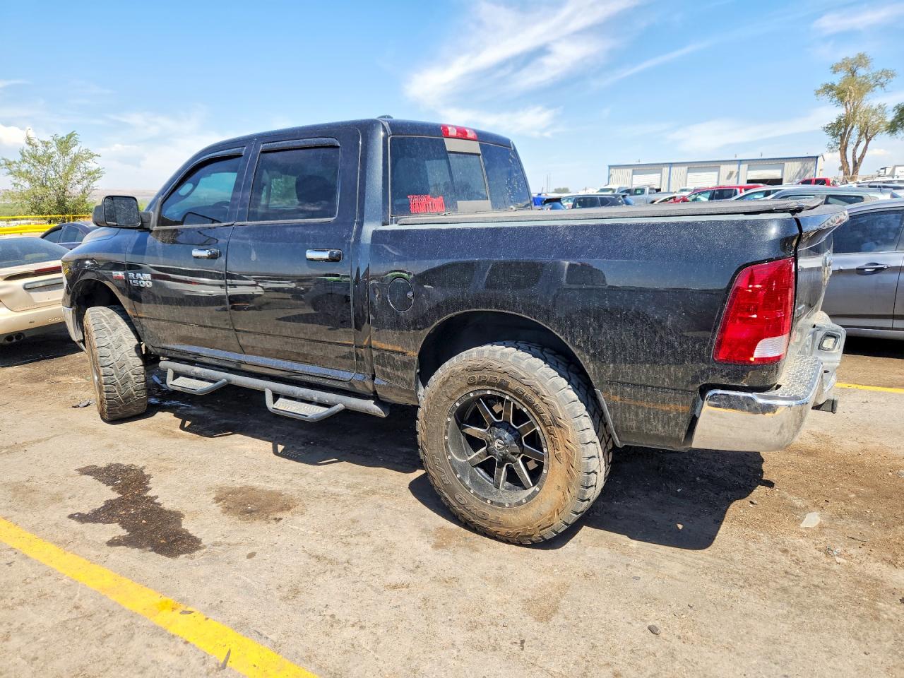 2017 RAM 1500 SLT — снимка 2