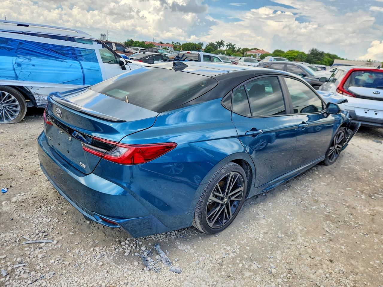 2026 TOYOTA CAMRY XSE — снимка 3