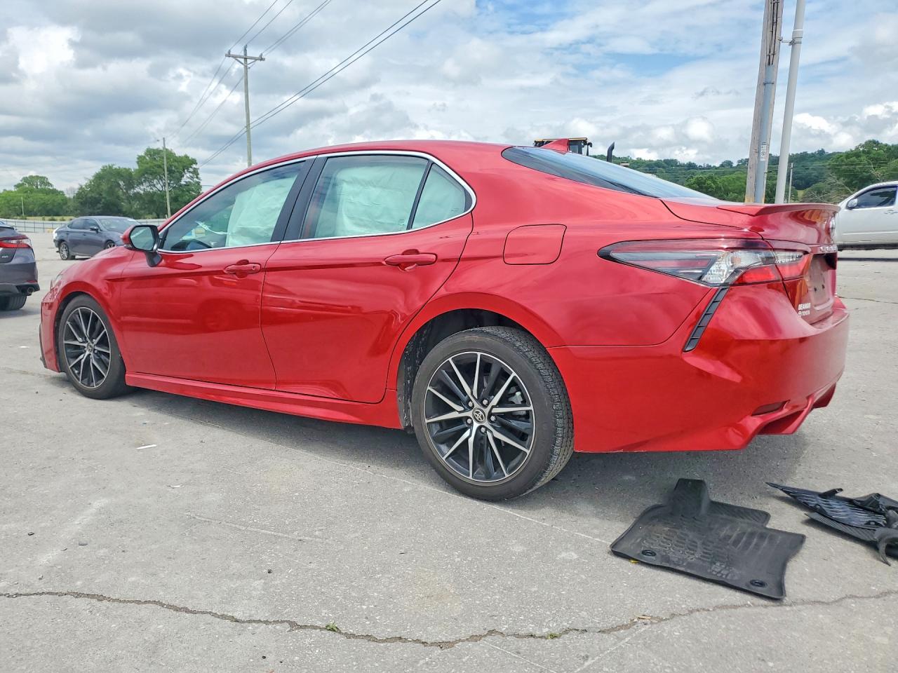 2024 TOYOTA CAMRY SE — снимка 2