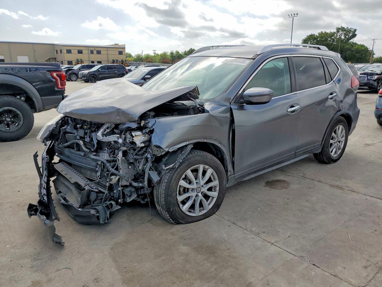 2019 NISSAN ROGUE SV