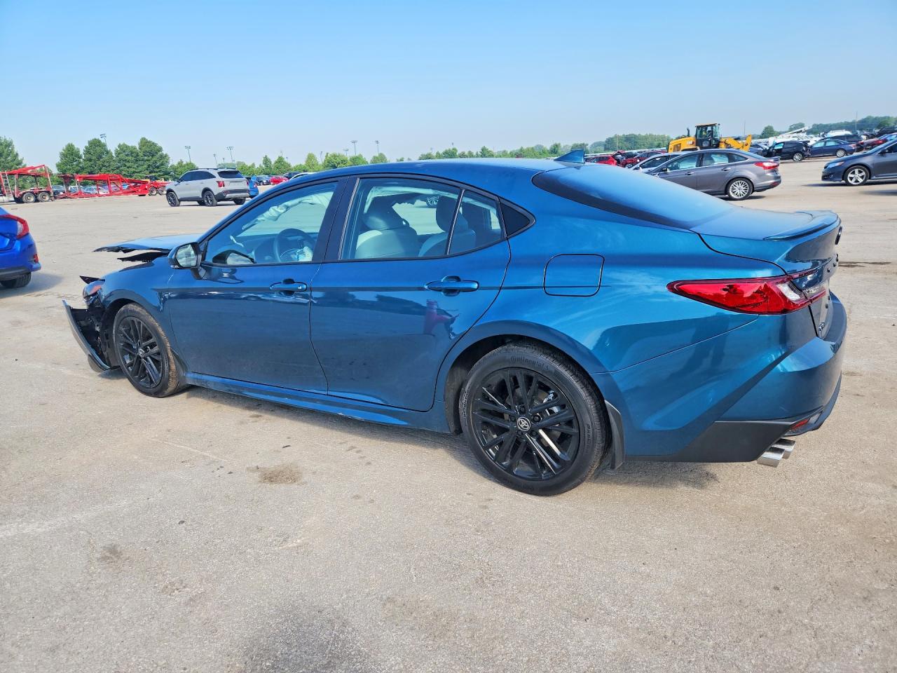 2026 TOYOTA CAMRY SE — снимка 2