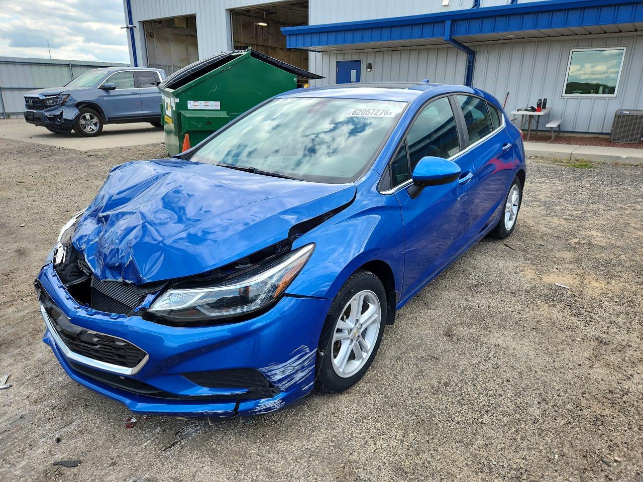2017 CHEVROLET CRUZ LT