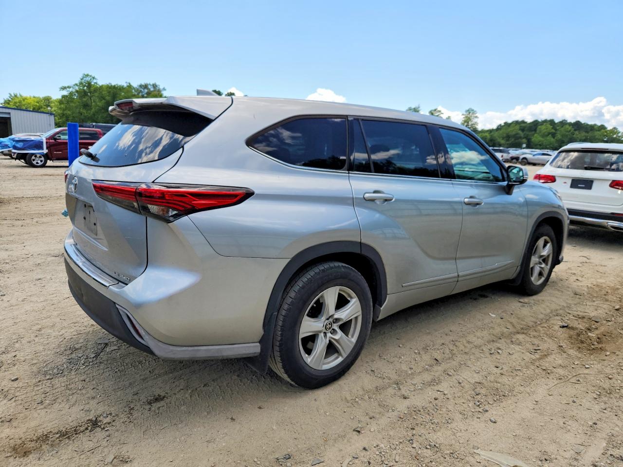 2020 TOYOTA HIGHLANDER LE — снимка 3