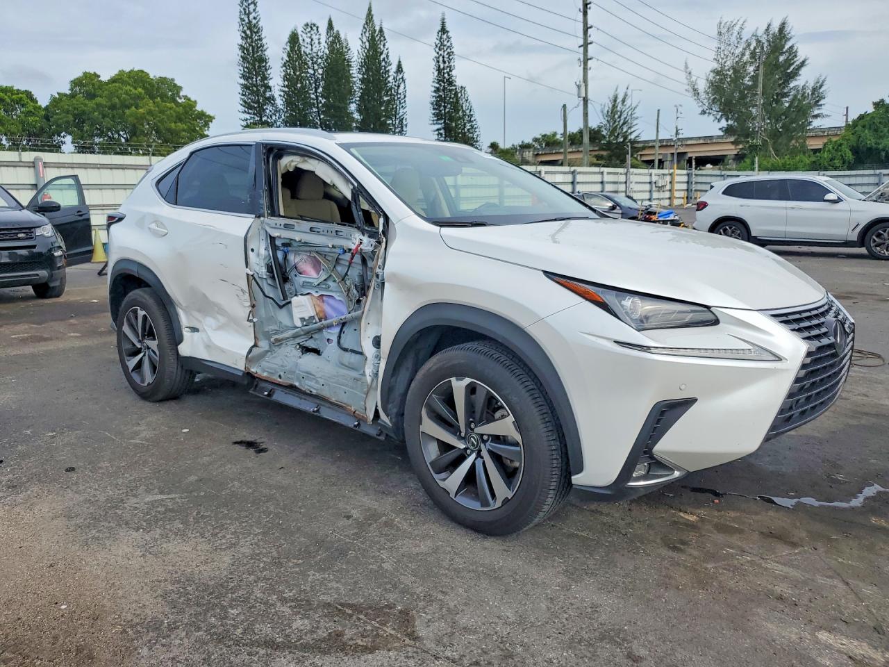2021 LEXUS NX 300 BASE — снимка 4