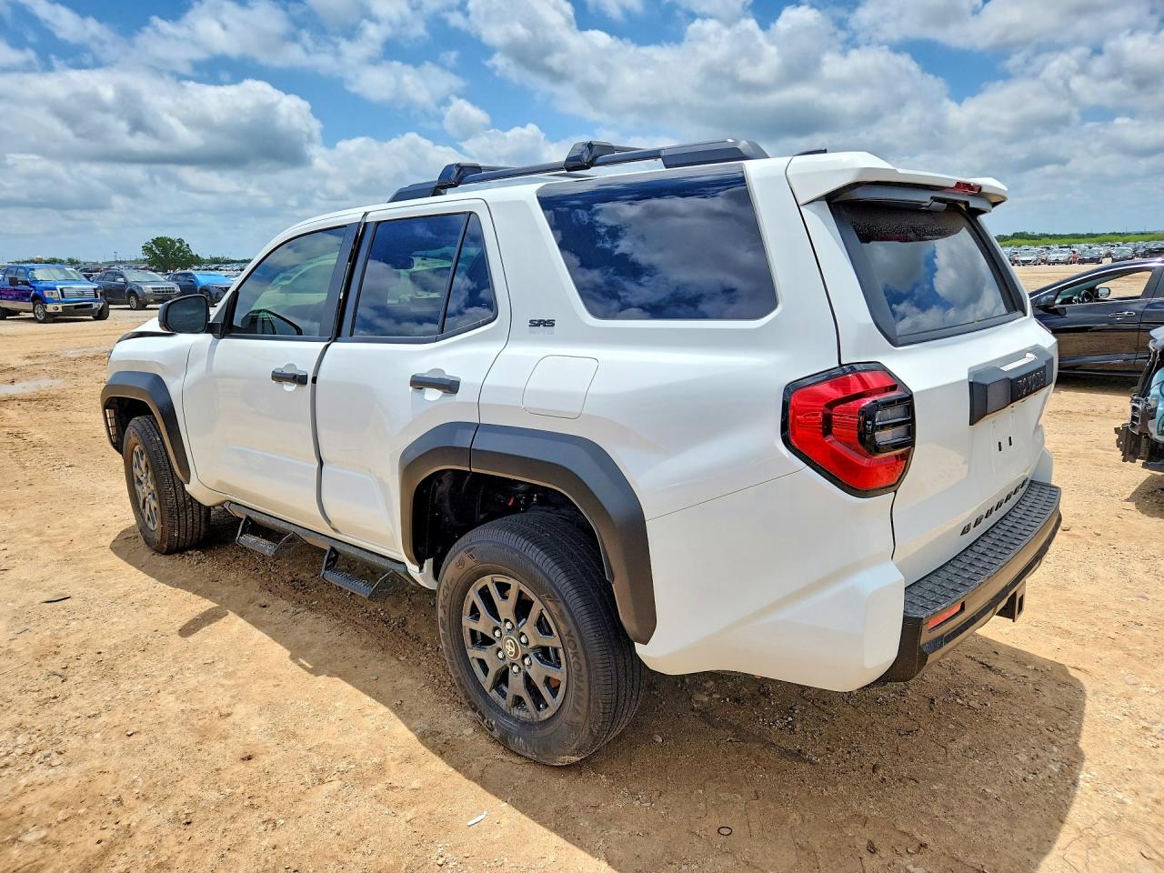 2026 TOYOTA 4RUNNER SR5 — снимка 2