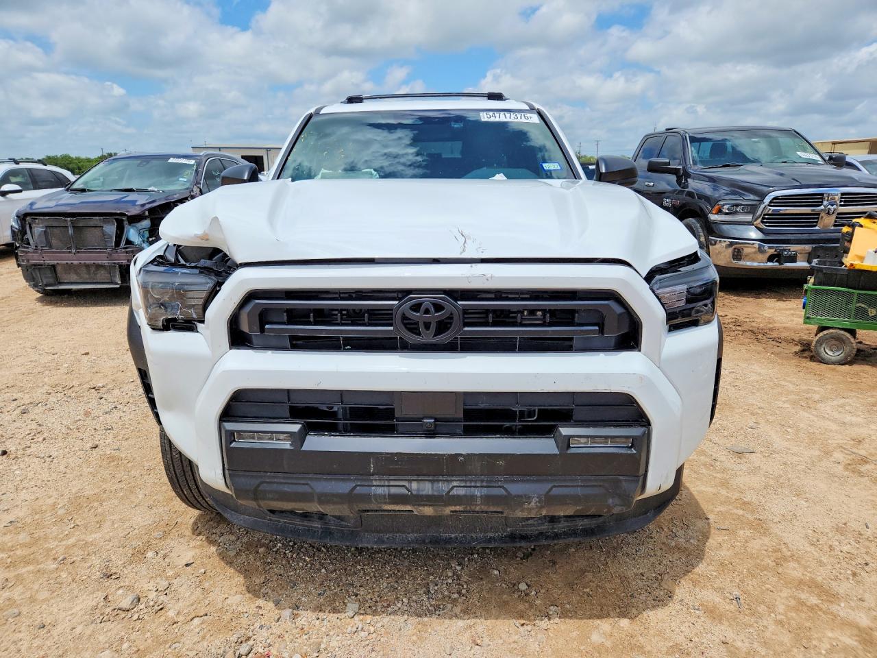 2026 TOYOTA 4RUNNER SR5 — снимка 5