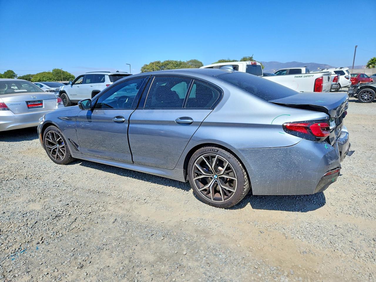 2021 BMW 540 I — снимка 2