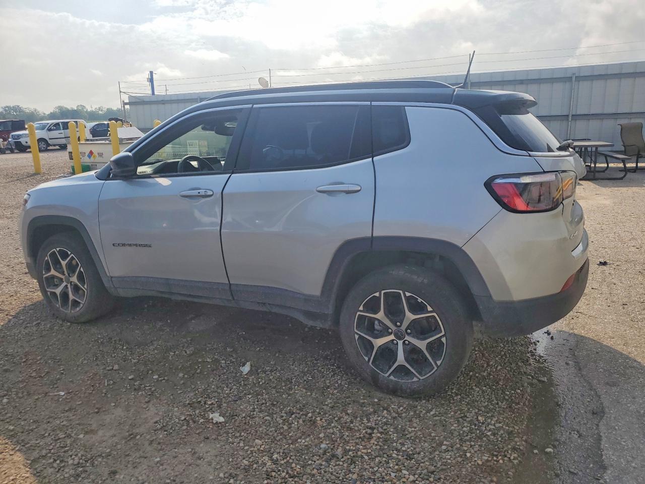2026 JEEP COMPASS LIMITED — снимка 2