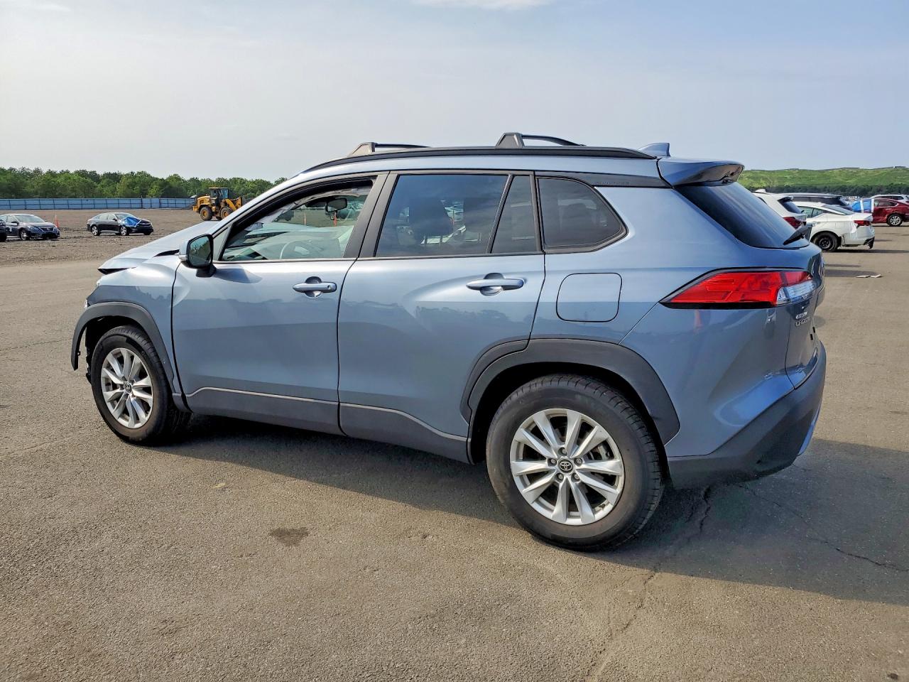 2024 TOYOTA COROLLA CROSS LE — снимка 2