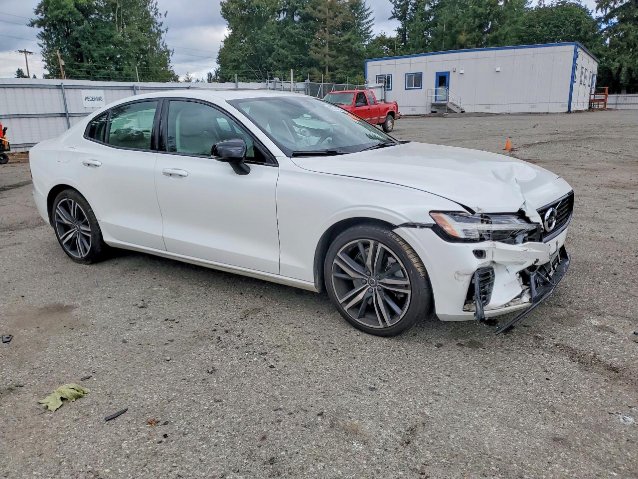 2022 VOLVO S60 T8 RECHARGE R-DESIGN EXPRESSION — снимка 4