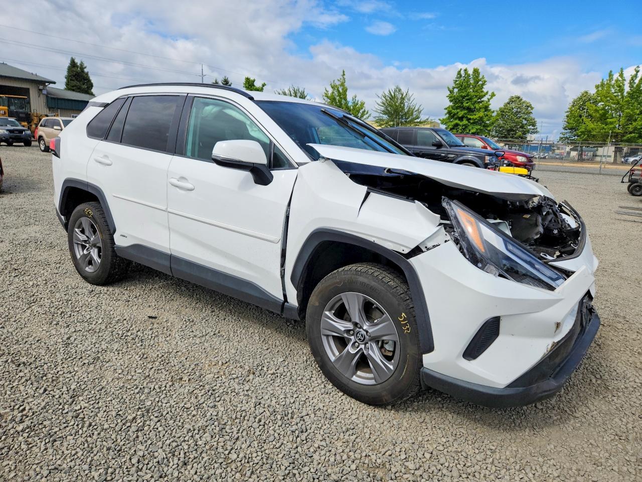 2023 TOYOTA RAV4 LE — снимка 4
