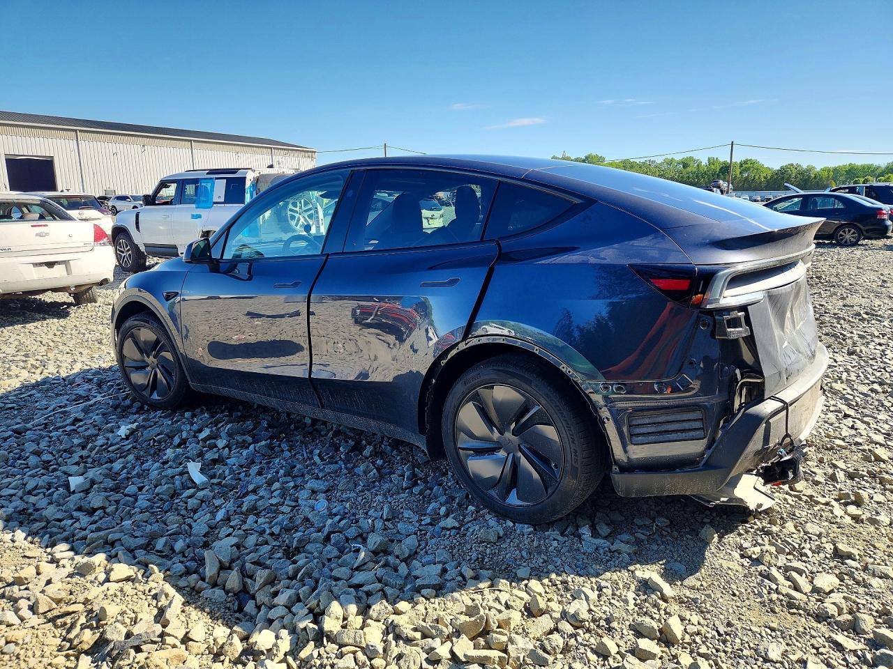 2026 TESLA MODEL Y — снимка 2