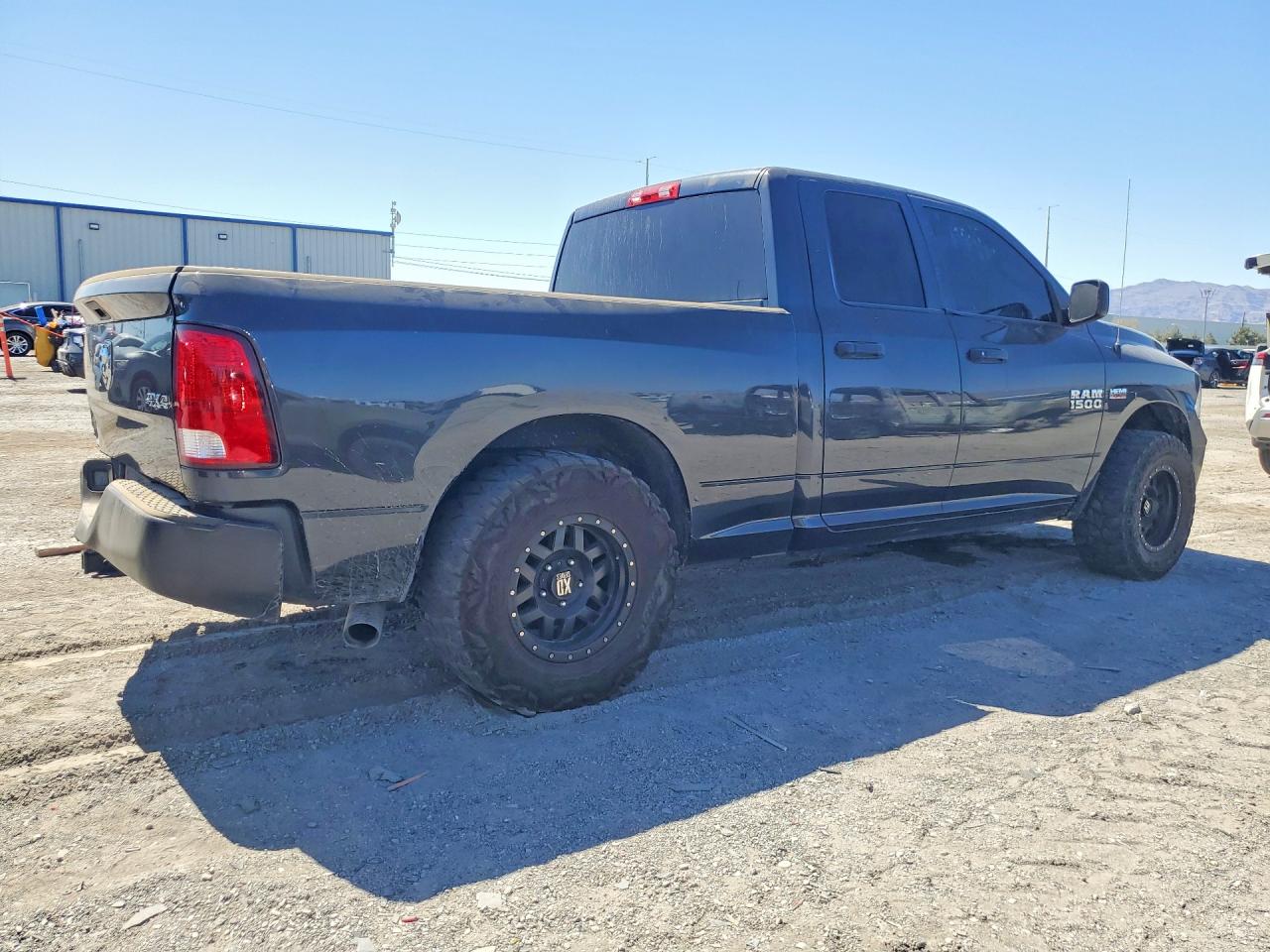 2017 RAM 1500 ST — снимка 3