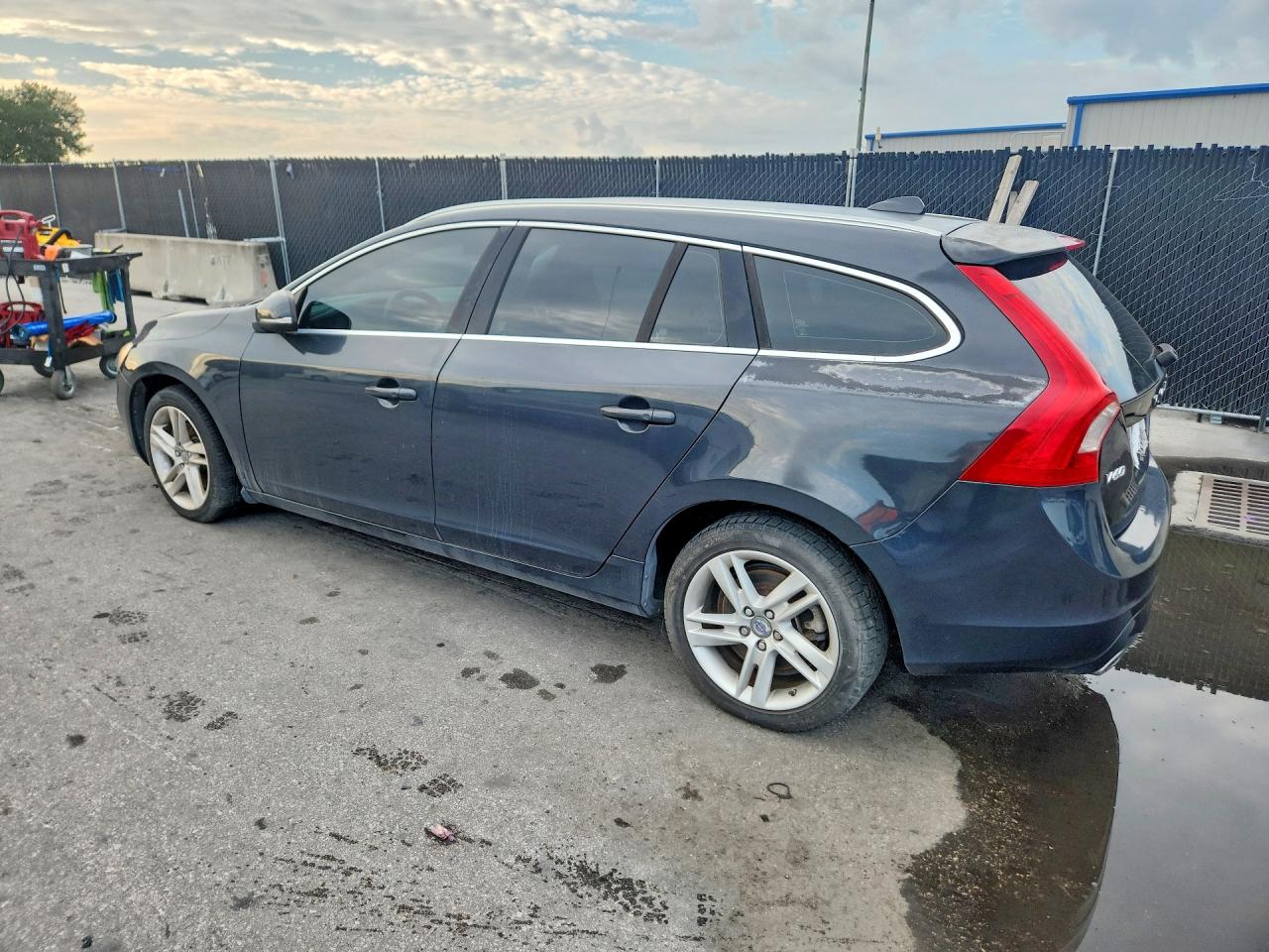 2015 VOLVO V60 PREMIER — снимка 2