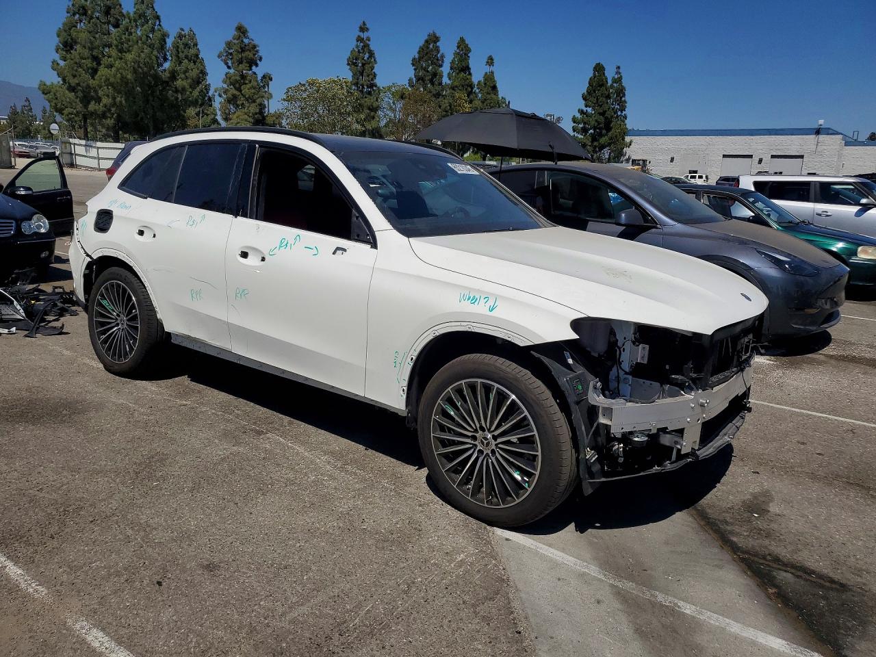 2026 MERCEDES-BENZ GLC 300 — снимка 4
