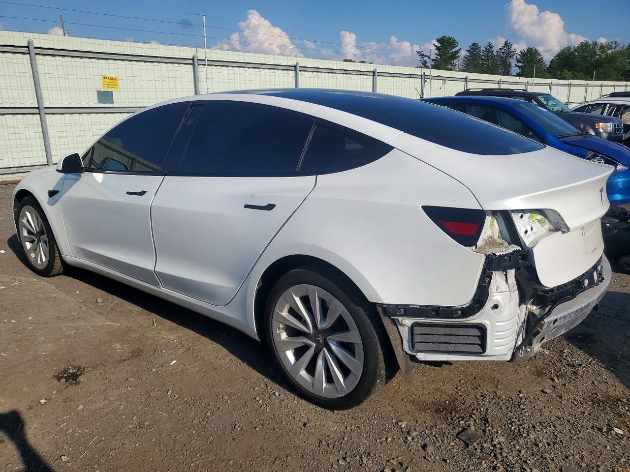 2022 TESLA MODEL 3 — снимка 2