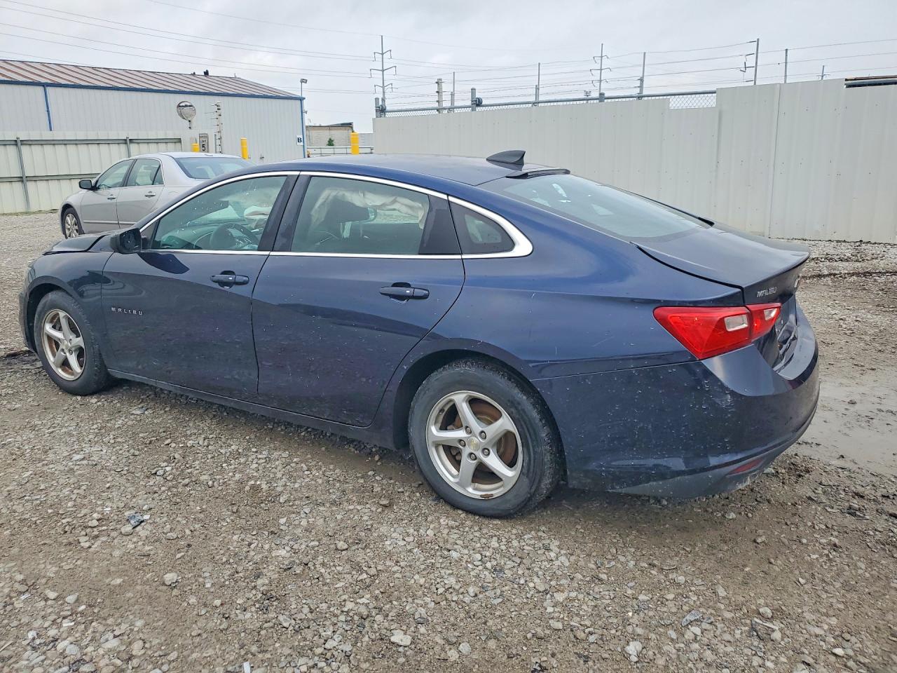 2017 CHEVROLET MALIBU LS — снимка 2