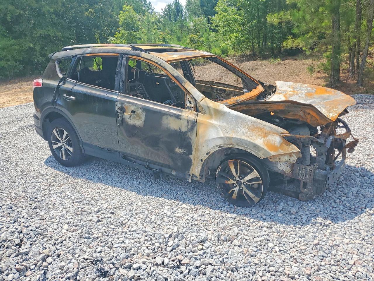 2017 TOYOTA RAV4 XLE — снимка 4