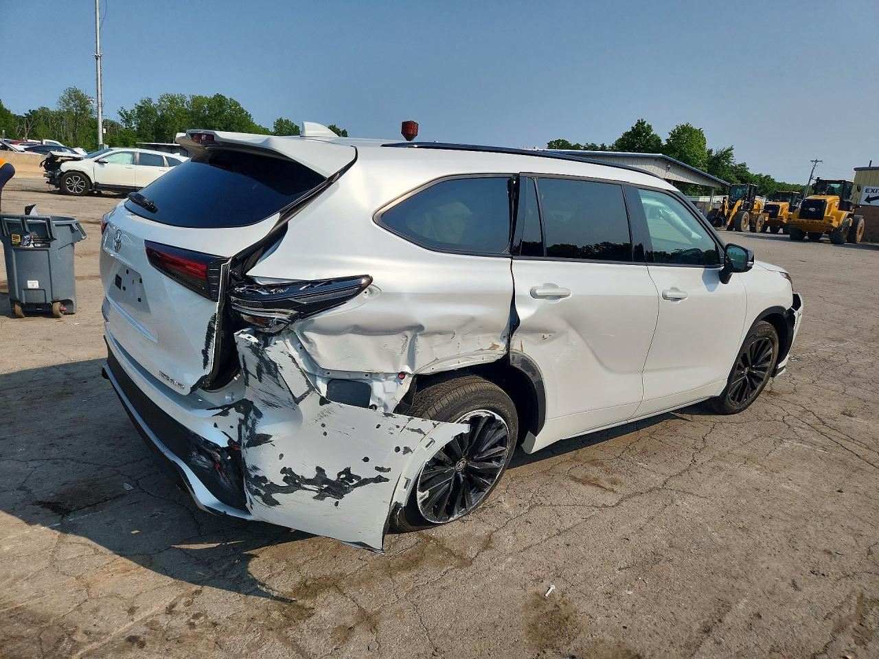 2025 TOYOTA HIGHLANDER XSE — снимка 3