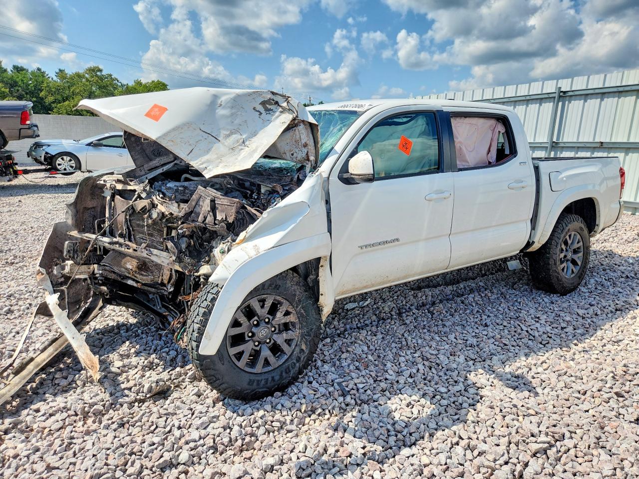 2022 TOYOTA TACOMA SR5 V6