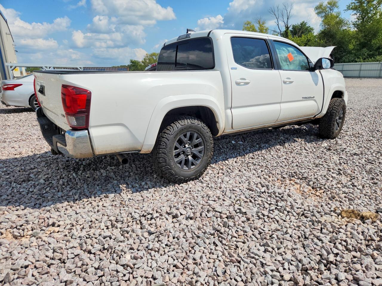 2022 TOYOTA TACOMA SR5 V6 — снимка 3