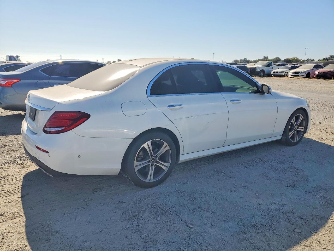 2019 MERCEDES-BENZ E 300 — снимка 3