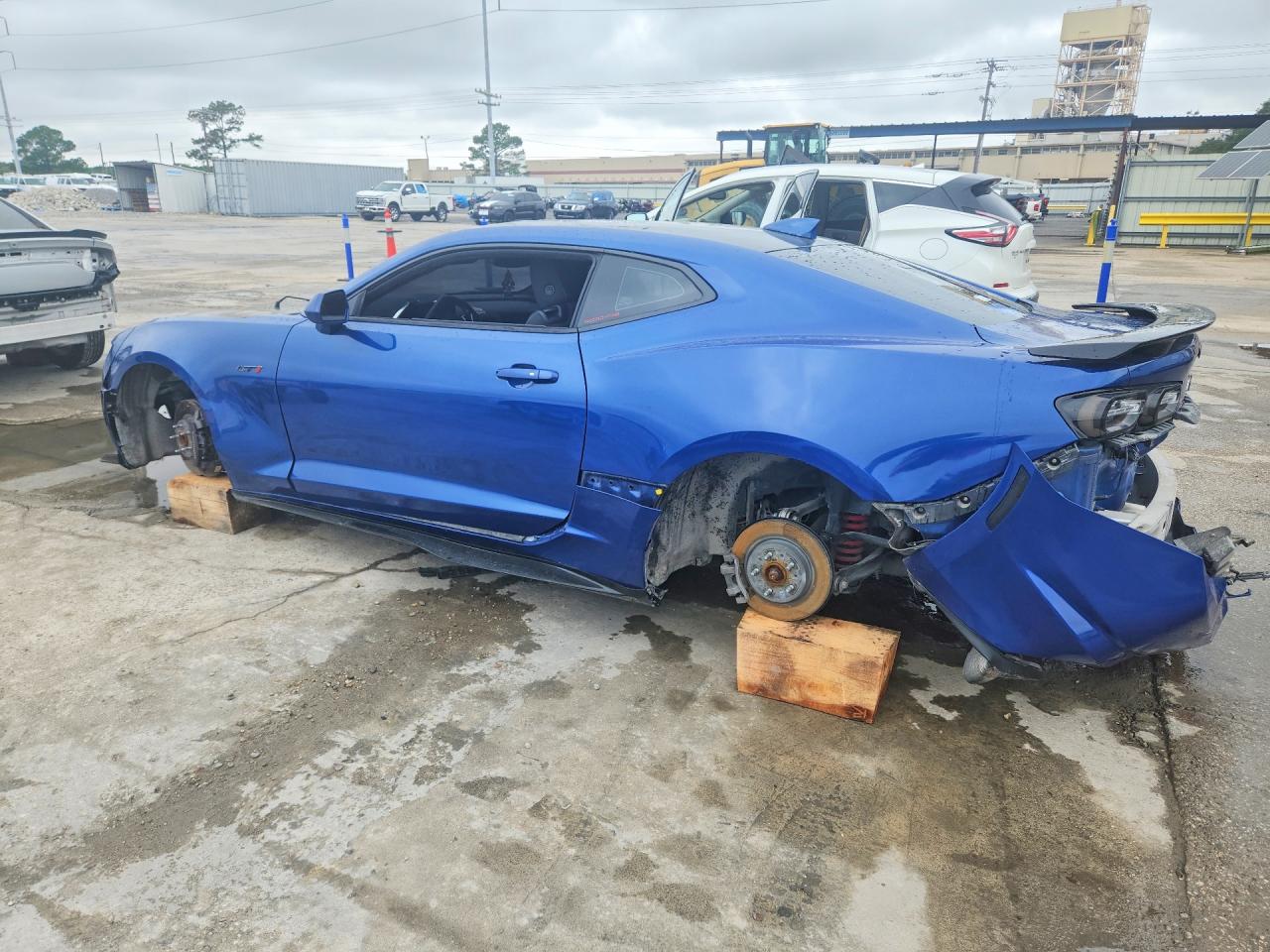 2022 CHEVROLET CAMARO LT1/SS — снимка 2