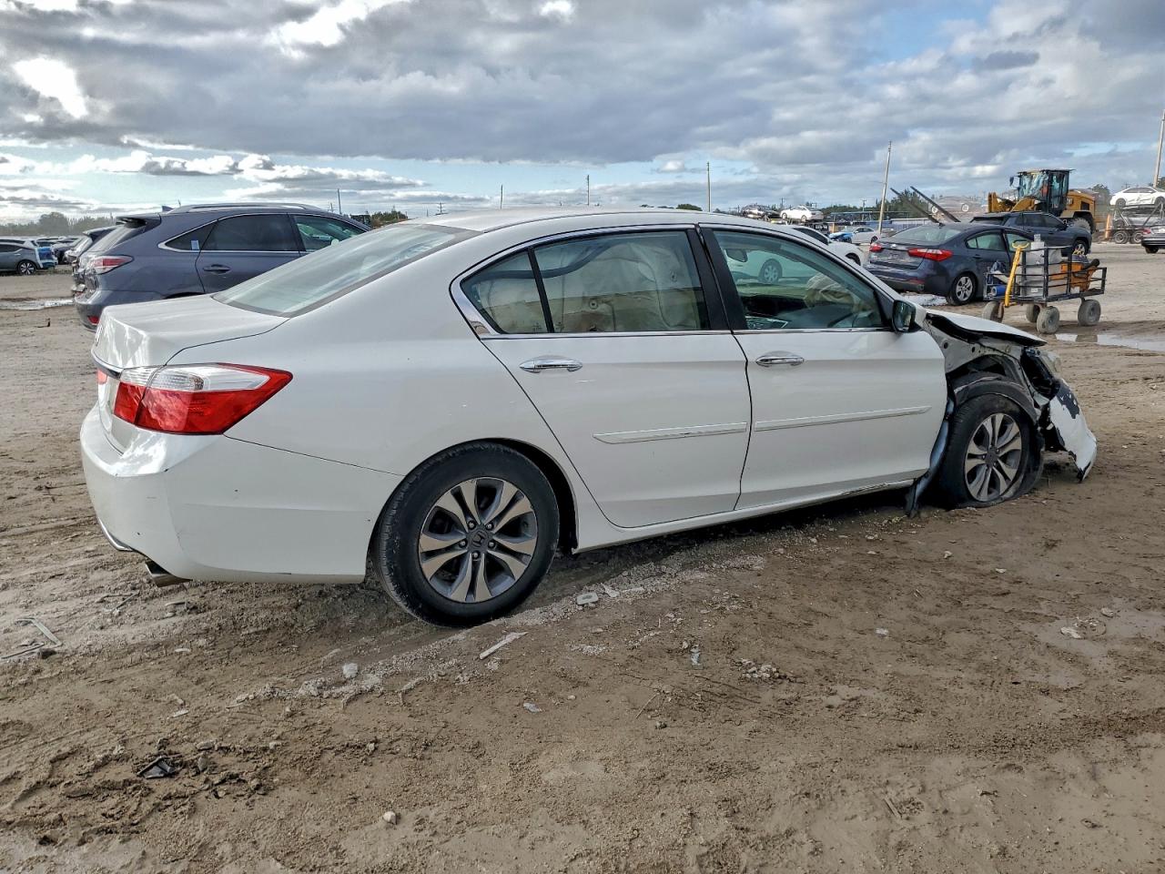 2015 HONDA ACCORD LX — снимка 3
