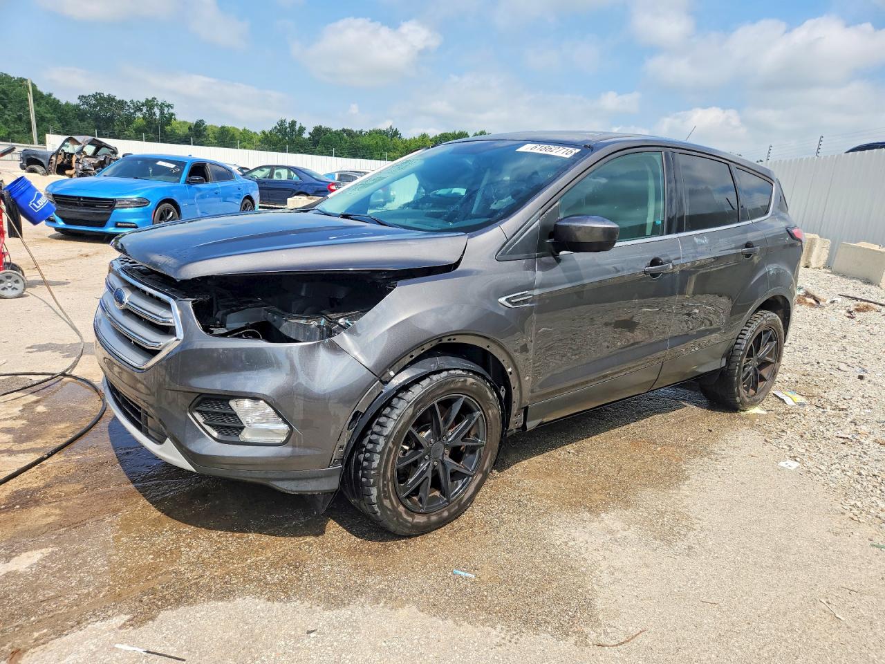 2017 FORD ESCAPE SE
